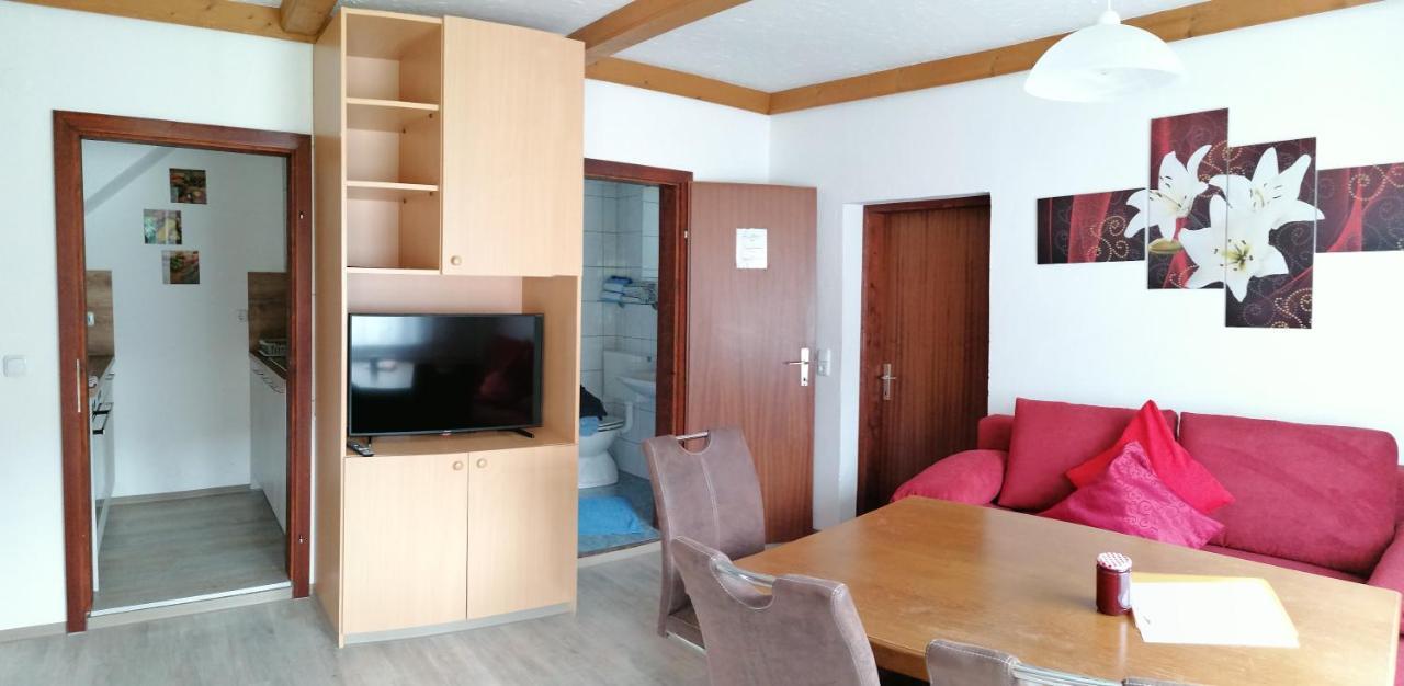 Haus Manuela Am Pressegger See Egg bei Hermagor Luaran gambar