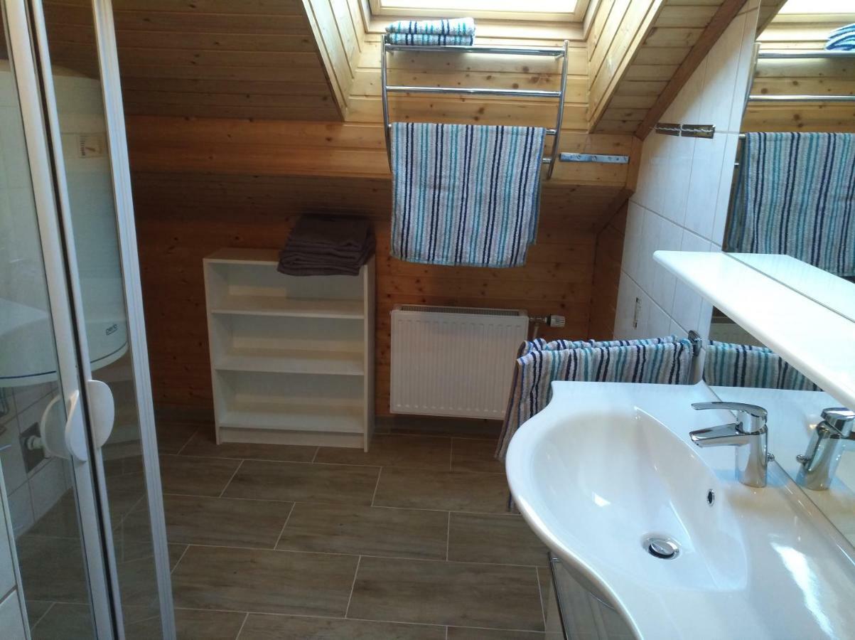 Haus Manuela Am Pressegger See Egg bei Hermagor Luaran gambar