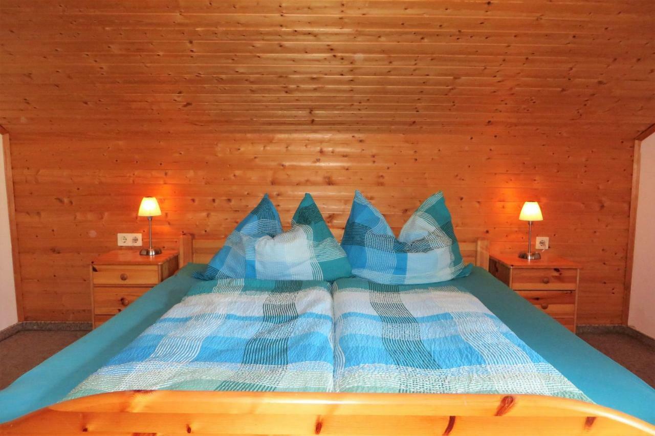 Haus Manuela Am Pressegger See Egg bei Hermagor Luaran gambar